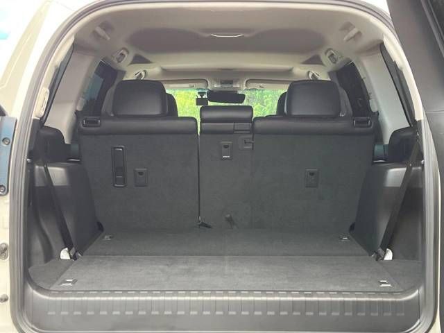 Toyota PRADO 2021-01 28842-12