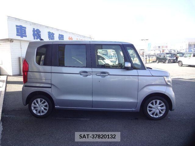 Honda N BOX 2017-09 205497-3