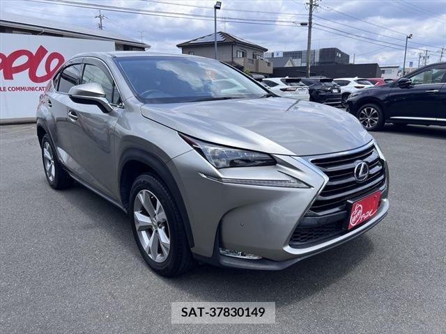 Lexus NX 2015-07 275676-2