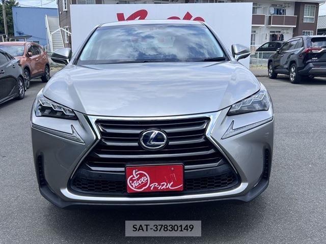 Lexus NX 2015-07 275676-1