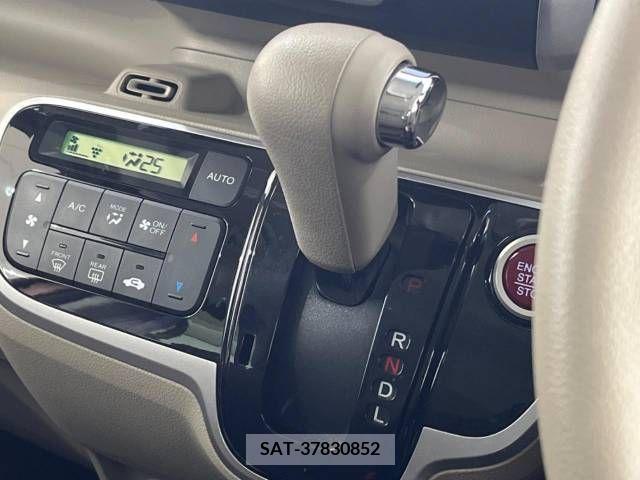 Honda N BOX 2016-03 256467-19