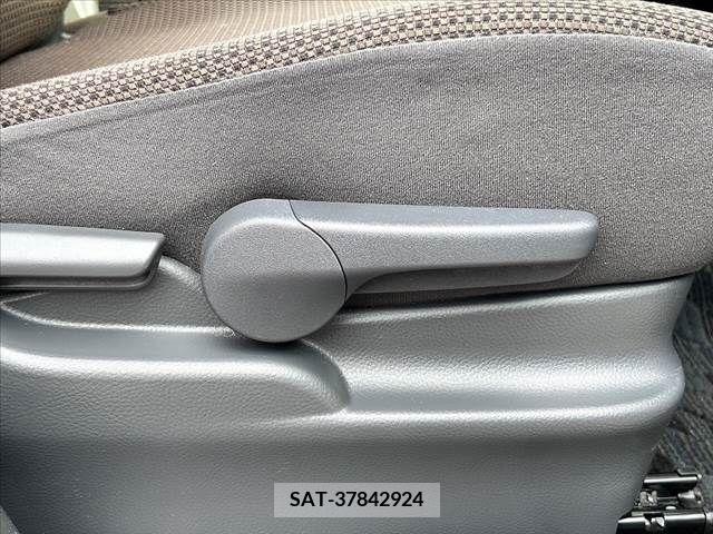 Suzuki MR WAGON 2013-06 349218-28