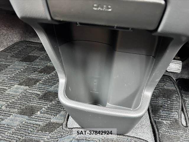 Suzuki MR WAGON 2013-06 349218-25