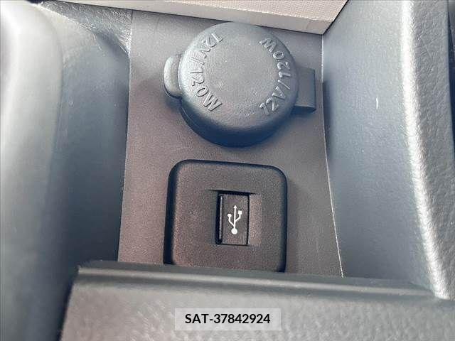 Suzuki MR WAGON 2013-06 349218-23