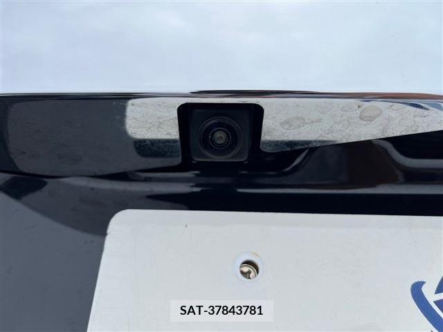 Suzuki SPACIA 2023-02 233807-22