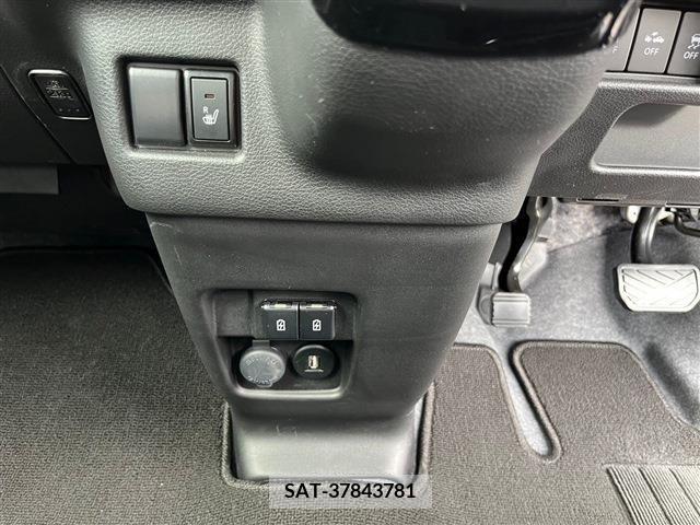 Suzuki SPACIA 2023-02 233807-16