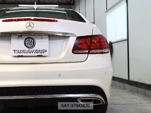 Mercedes Benz E-CLASS 2015-10 203985-14