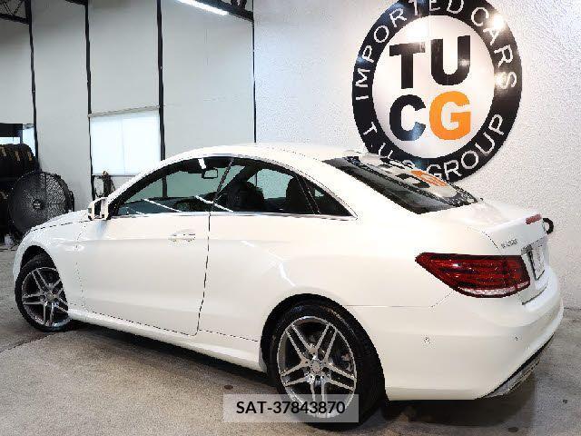 Mercedes Benz E-CLASS 2015-10 203985-12