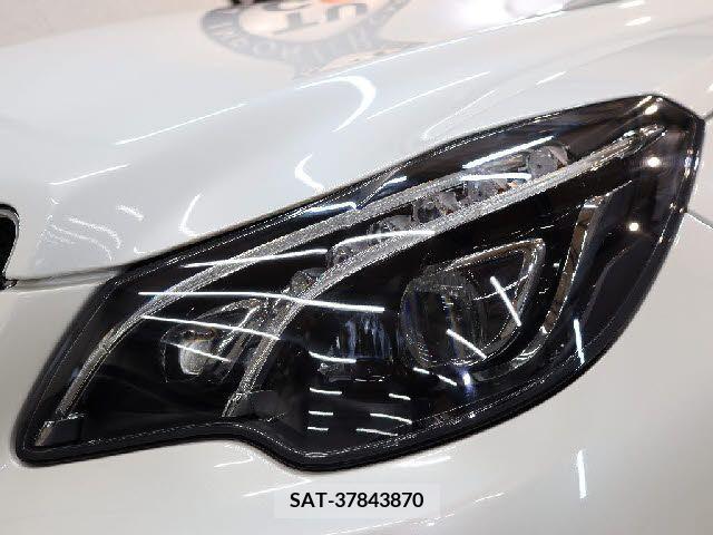 Mercedes Benz E-CLASS 2015-10 203985-18