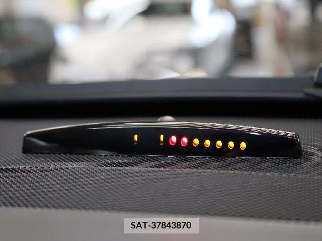 Mercedes Benz E-CLASS 2015-10 203985-16