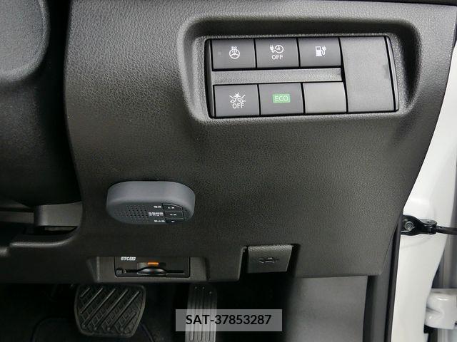 Nissan LEAF 2023-02 219439-12