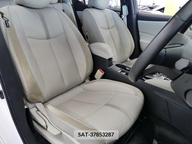 Nissan LEAF 2023-02 219439-16