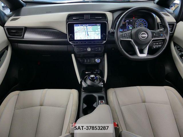 Nissan LEAF 2023-02 219439-2