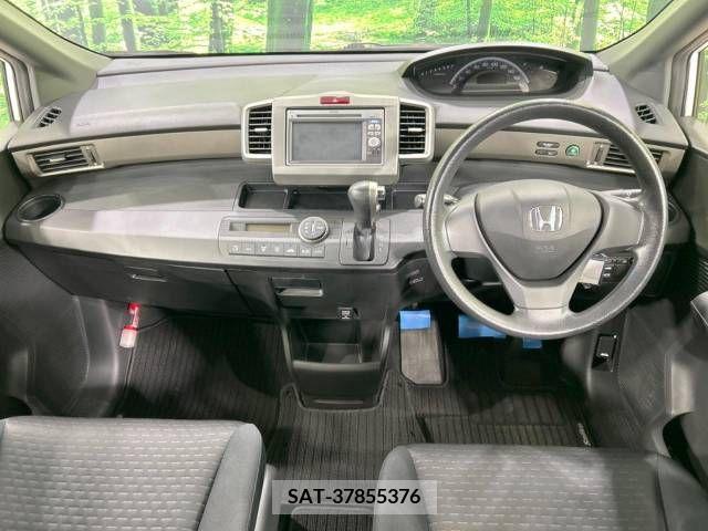 Honda FREED SPIKE 2013-02 302848-1