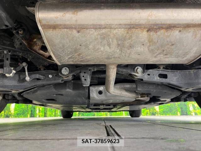 Toyota PRIUS 2020-08 298215-19