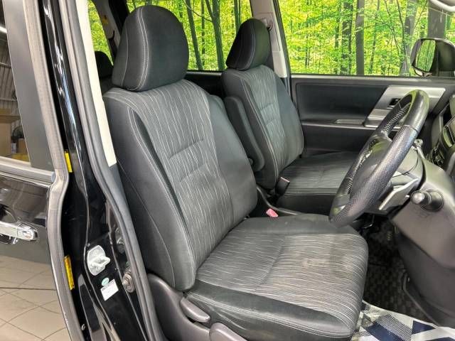 Toyota VOXY 2012-07 15439-8