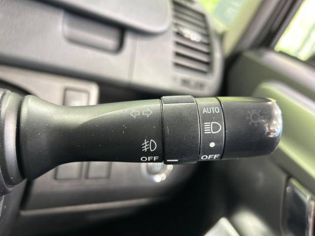 Toyota VOXY 2012-07 15439-7