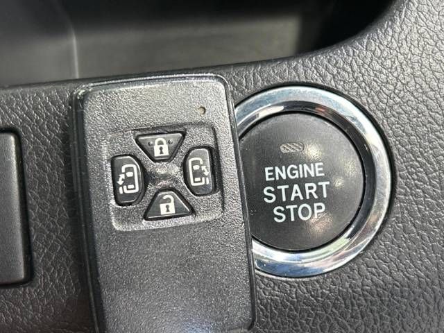 Toyota VOXY 2012-07 15439-6