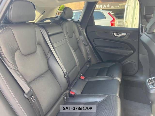 Volvo XC60 2019-09 385695-13