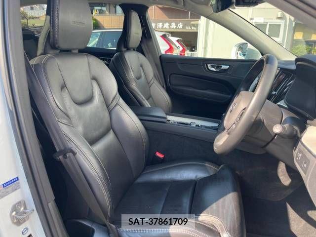 Volvo XC60 2019-09 385695-12