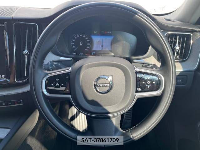 Volvo XC60 2019-09 385695-11