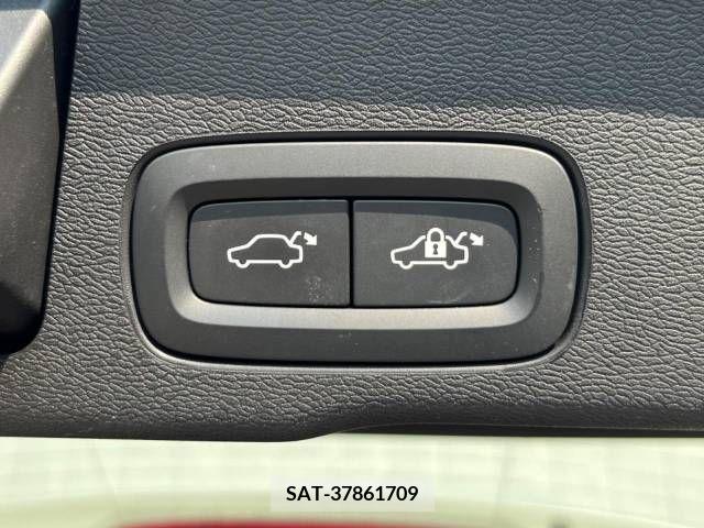 Volvo XC60 2019-09 385695-9