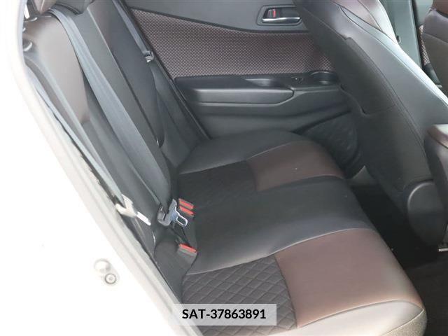Toyota C-HR 2019-03 346832-14