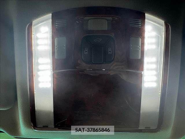 Toyota VELLFIRE 2010-04 349625-10