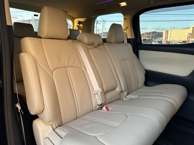 Toyota ALPHARD 2022-02 182127-12