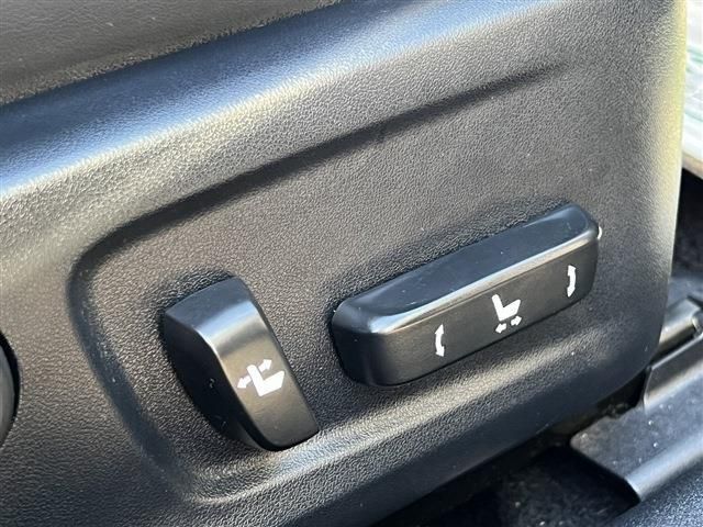 Lexus IS 2014-09 16743-17
