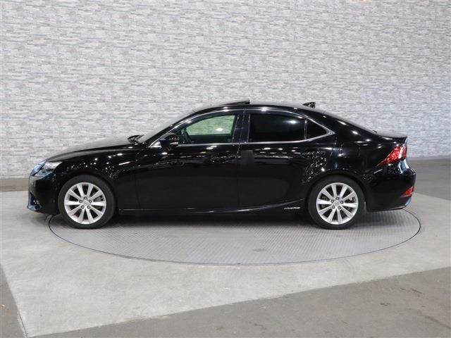 Lexus IS 2014-09 16743-8