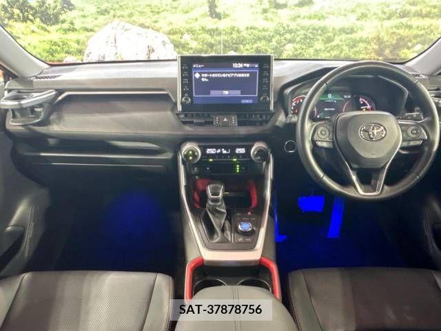 Toyota RAV4 2021-06 313214-1
