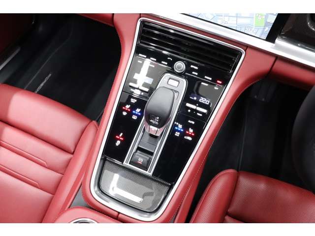 Porsche PANAMERA 2017-09 190885-14