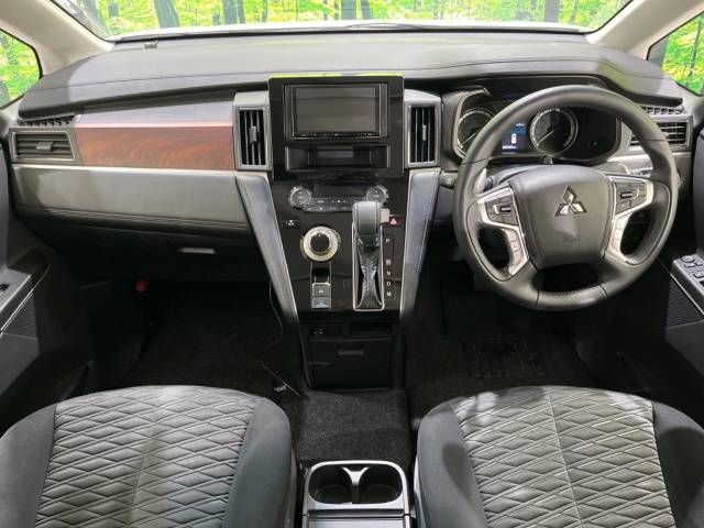 Mitsubishi DELICA D5 2023-05 180453-1