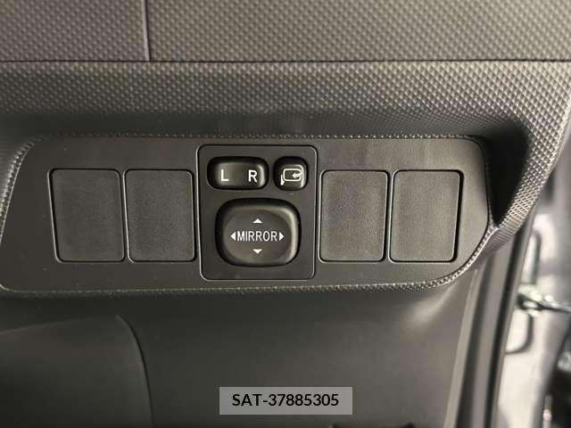 Toyota AURIS 2010-06 261497-16