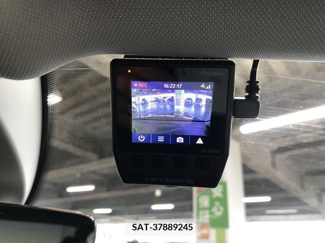 VolksWagen GOLF 2018-08 242645-21