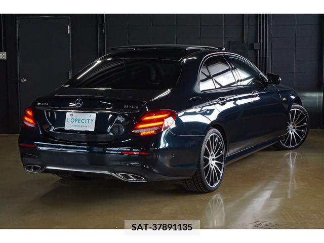 Amg E-CLASS 2018-03 260041-26