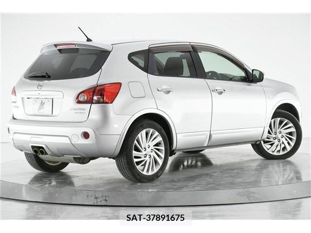 Nissan DUALIS 2011-01 217317-1