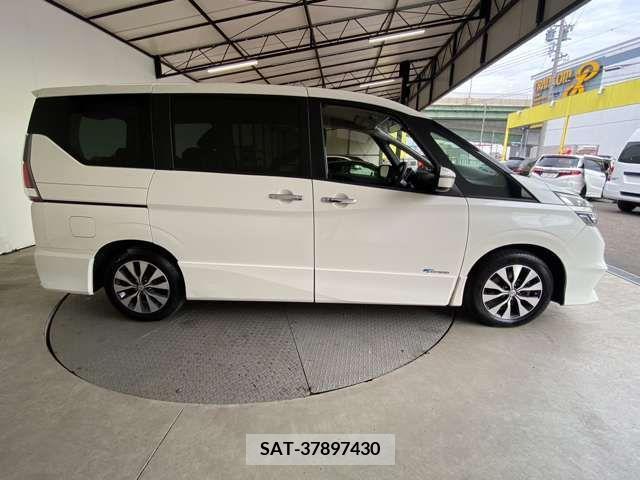 Nissan SERENA 2016-11 284273-9