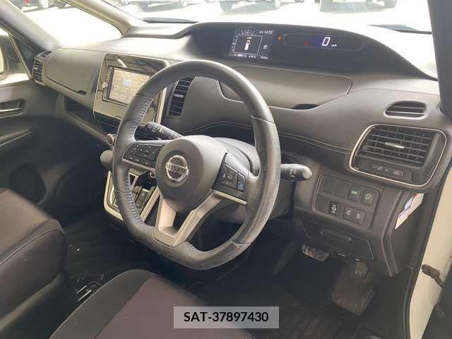 Nissan SERENA 2016-11 284273-19