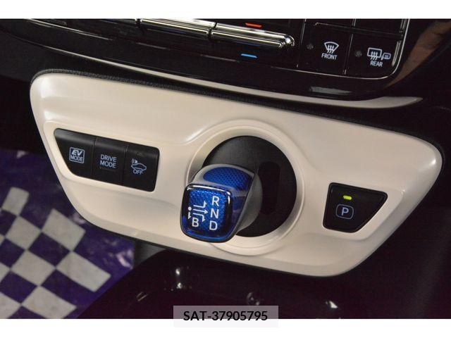 Toyota PRIUS 2018-11 218832-14