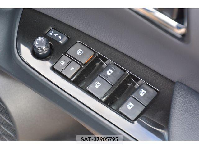 Toyota PRIUS 2018-11 218832-17