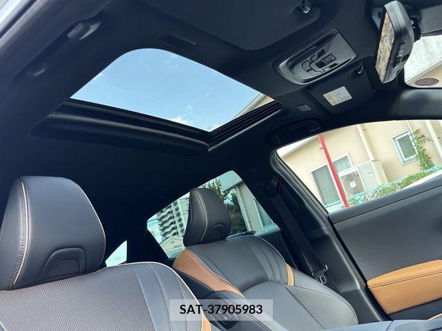 Toyota CROWN 2023-07 203534-3