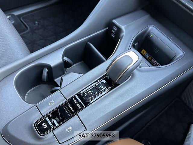 Toyota CROWN 2023-07 203534-8