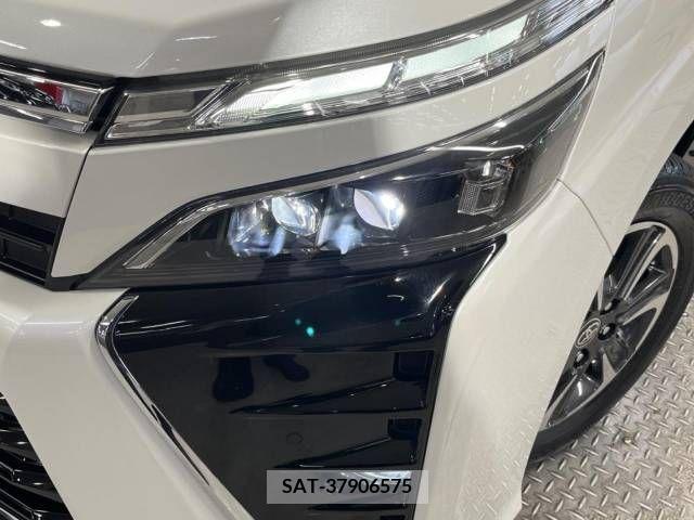 Toyota VOXY 2019-05 384218-12