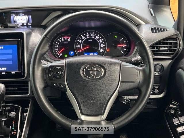 Toyota VOXY 2019-05 384218-11