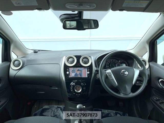 Nissan NOTE 2015-11 352044-1