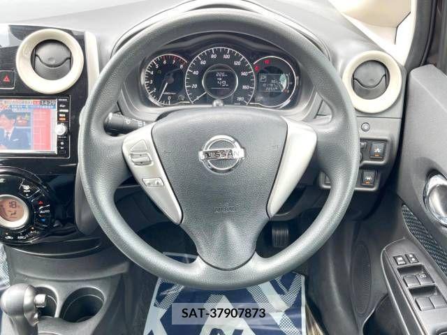 Nissan NOTE 2015-11 352044-18
