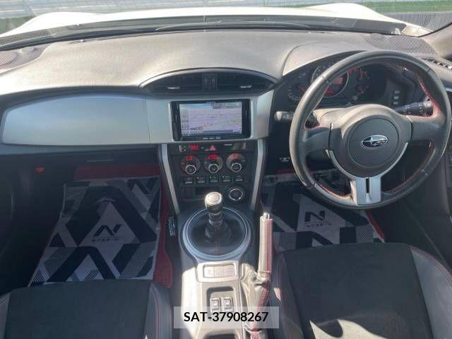Subaru BRZ 2013-02 389837-1