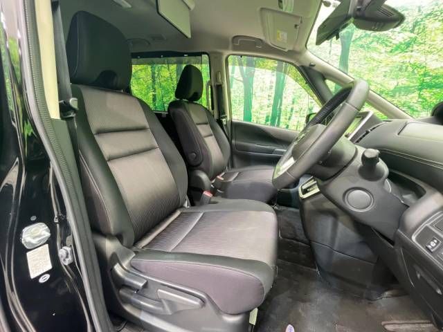 Nissan SERENA 2017-04 186336-8